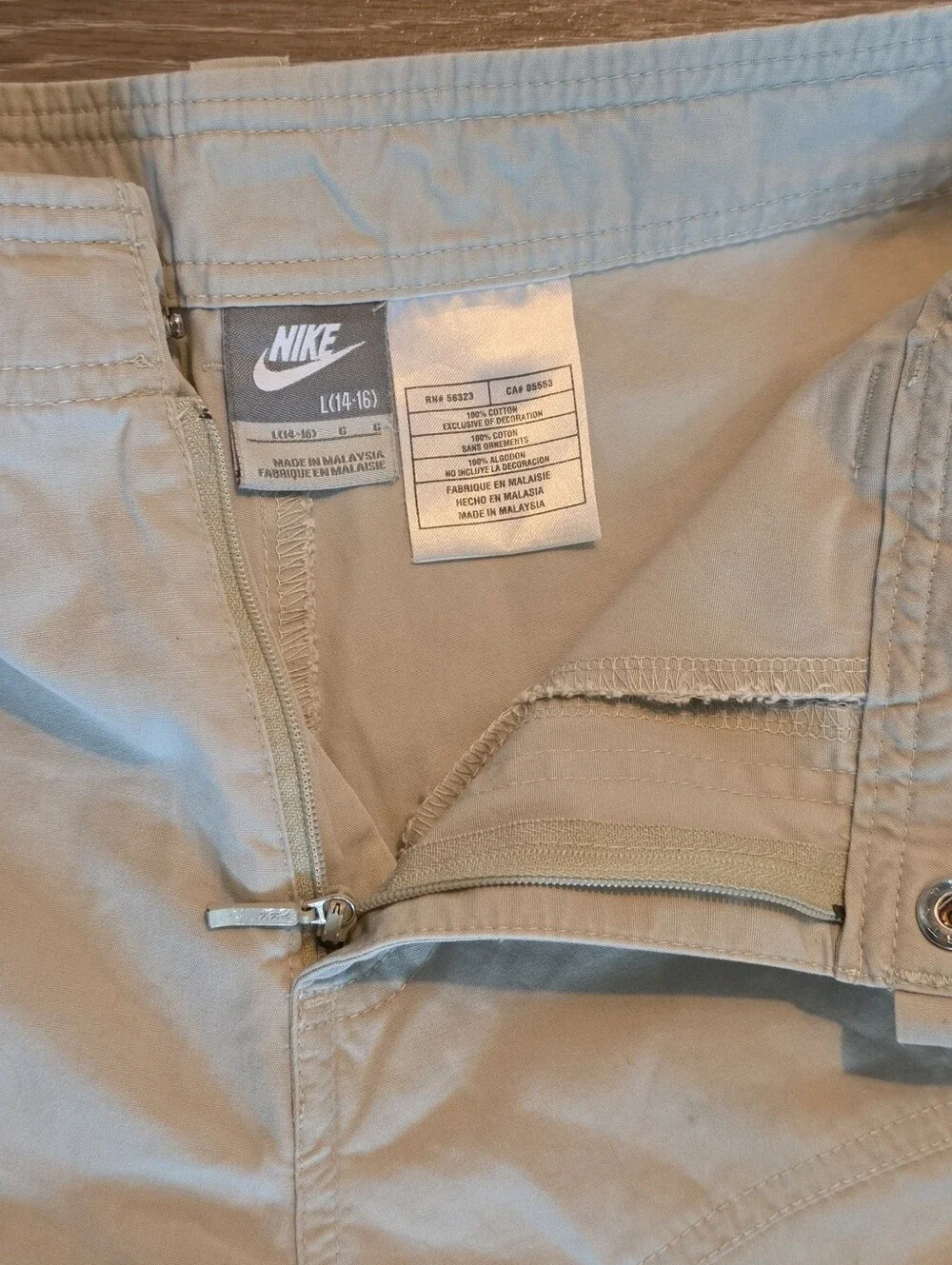 Nike Boy’s Khaki Cargo Shorts Size 14/16